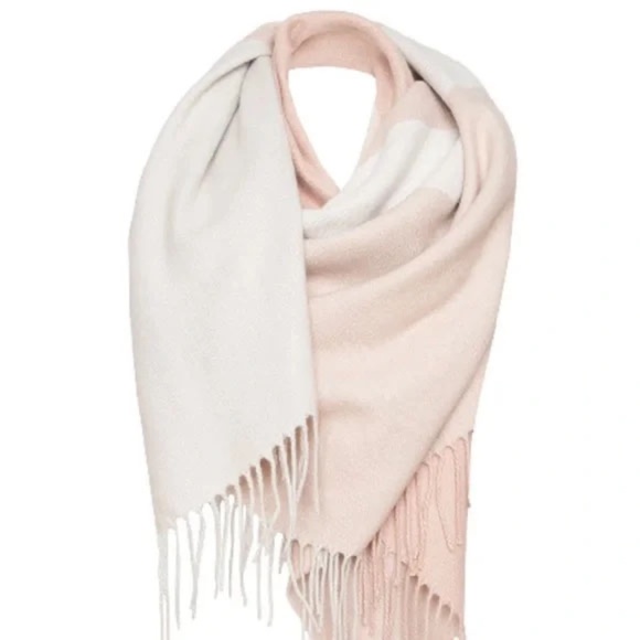 SOIA & KYO Poncho Woven Scarfigan with Fringe in Quartz One Size NWT - Picture 5 of 10